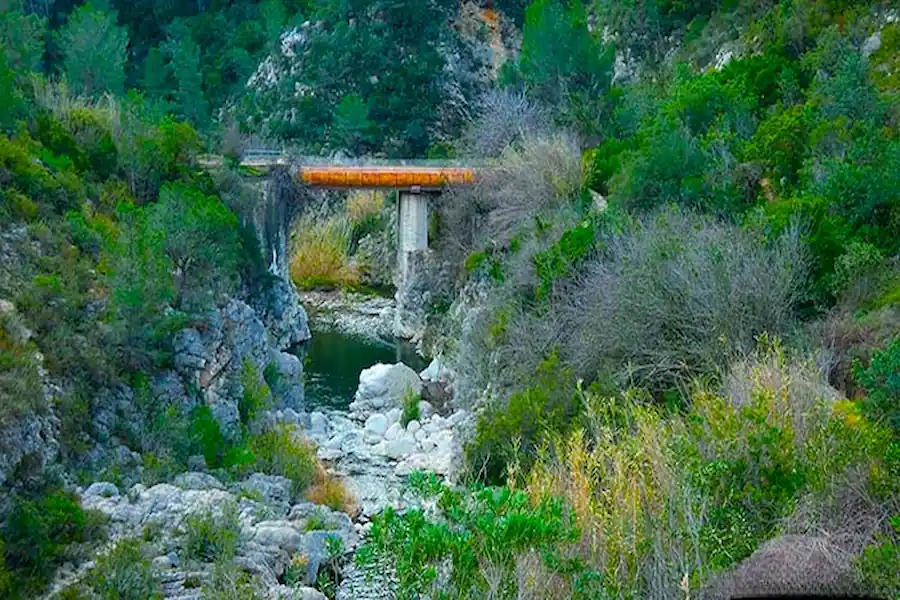 Puente metálico de la Vía Verde del Serpis