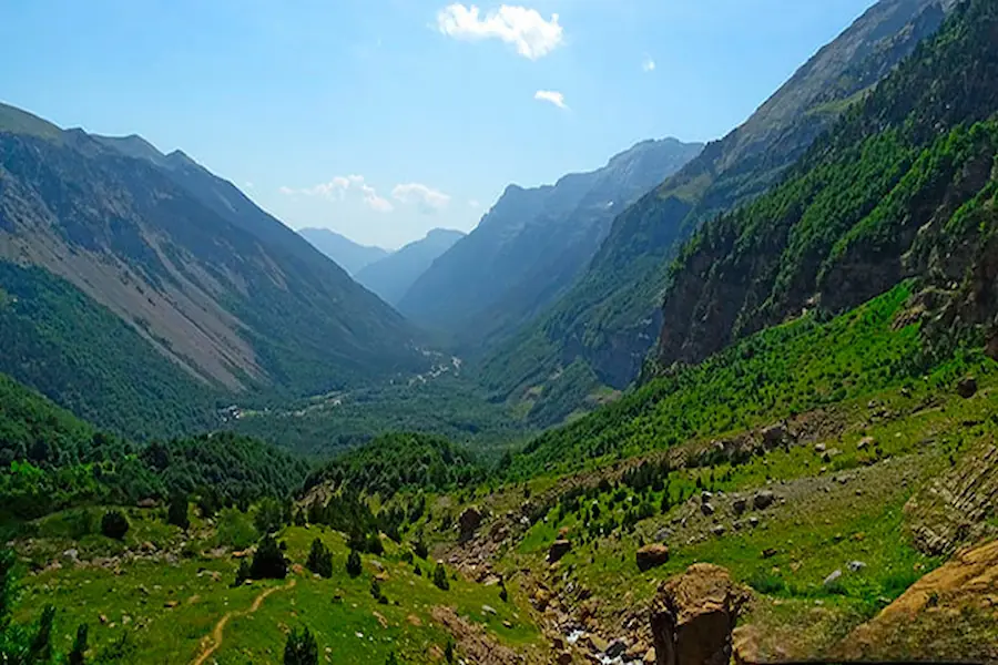 Majestuoso paisaje del Valle de Pineta